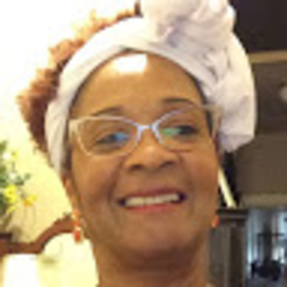 Meet your Posher, Denise - Picture 1 of 1